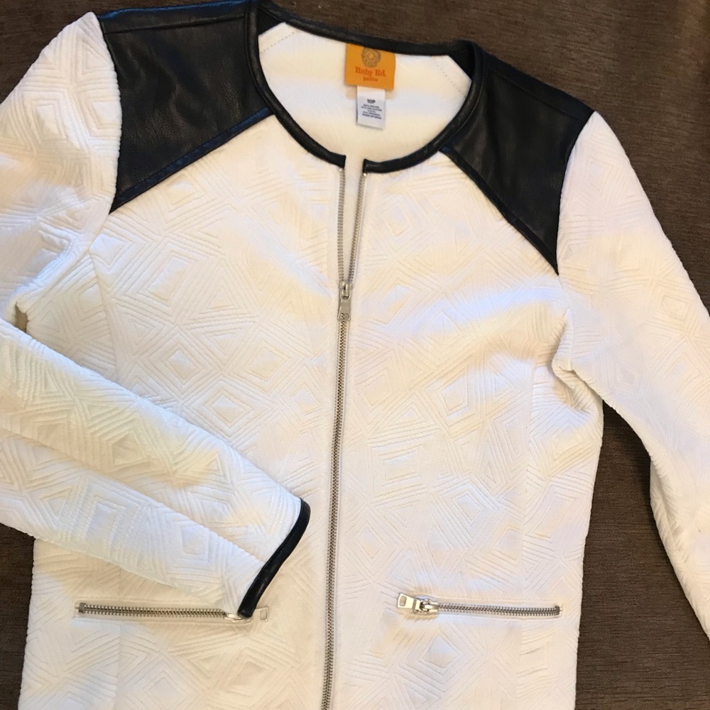 3/$20 Ruby Rd White & Black Trimmed Jacket